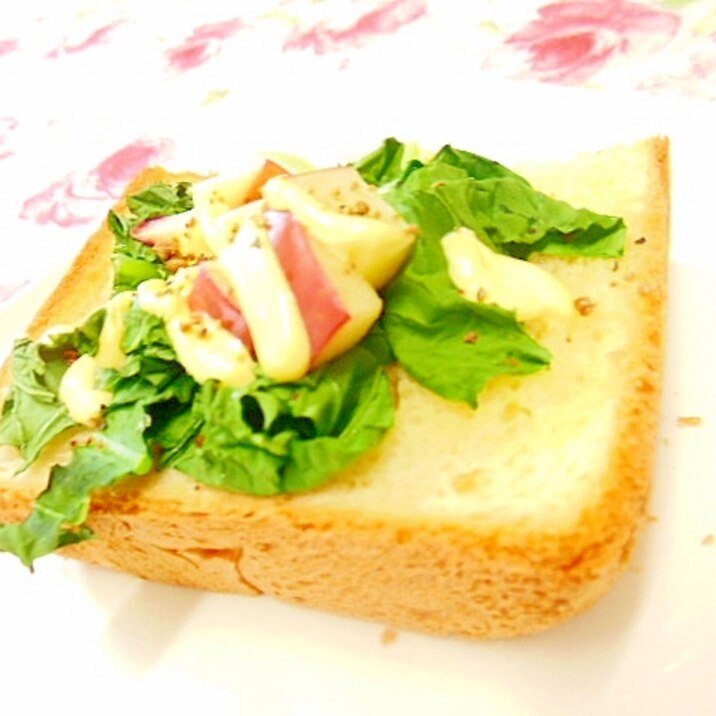 ❤林檎と小松菜のマヨ・スパイス・トースト❤